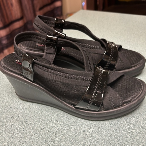 Skechers memory foam women’s high heel sandals - Picture 2 of 10
